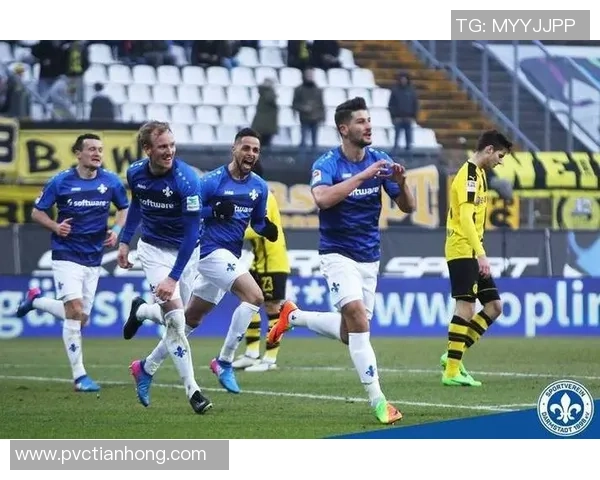 达姆斯塔与德累斯顿的激烈对决揭示足球战术的精彩博弈与球队实力的较量